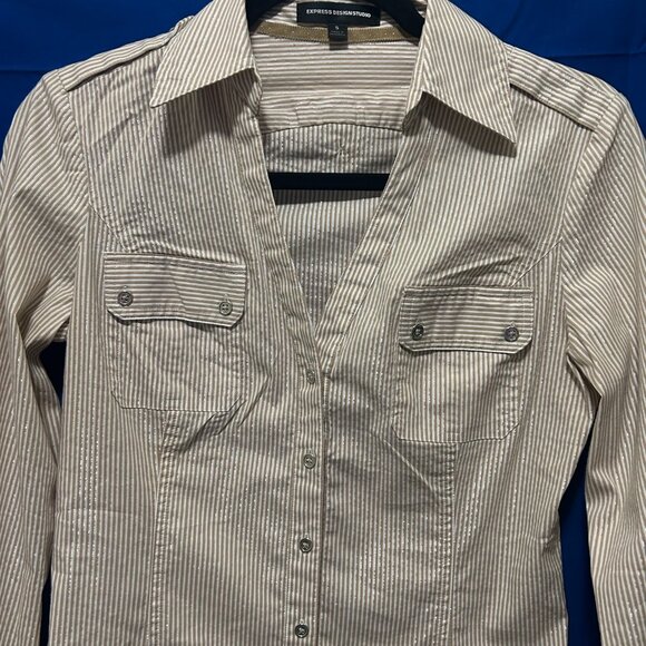 Express ladie's white and brown striped shirt with silver thread, small - Picture 10 of 10
